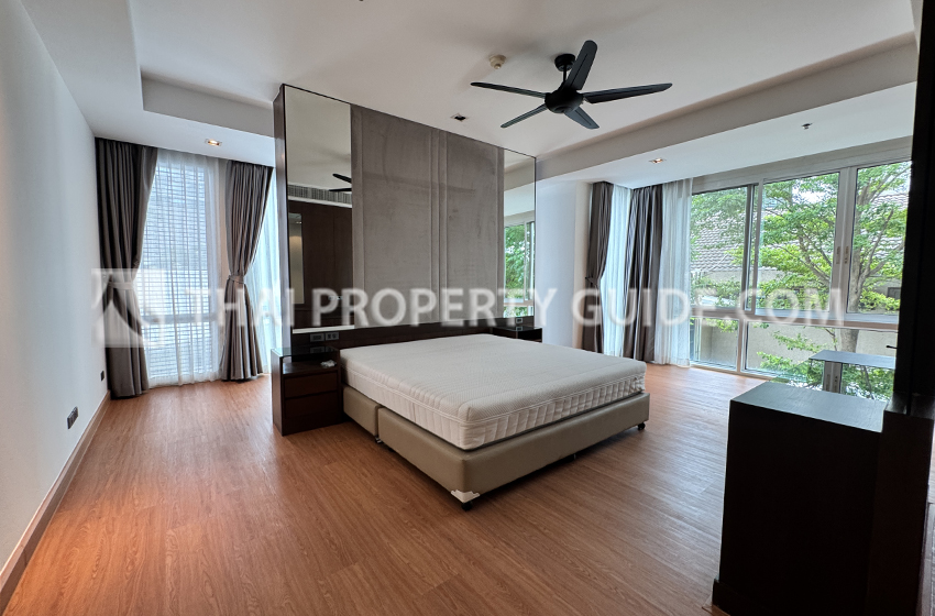 Condominium in Sukhumvit : Belgravia Residences 